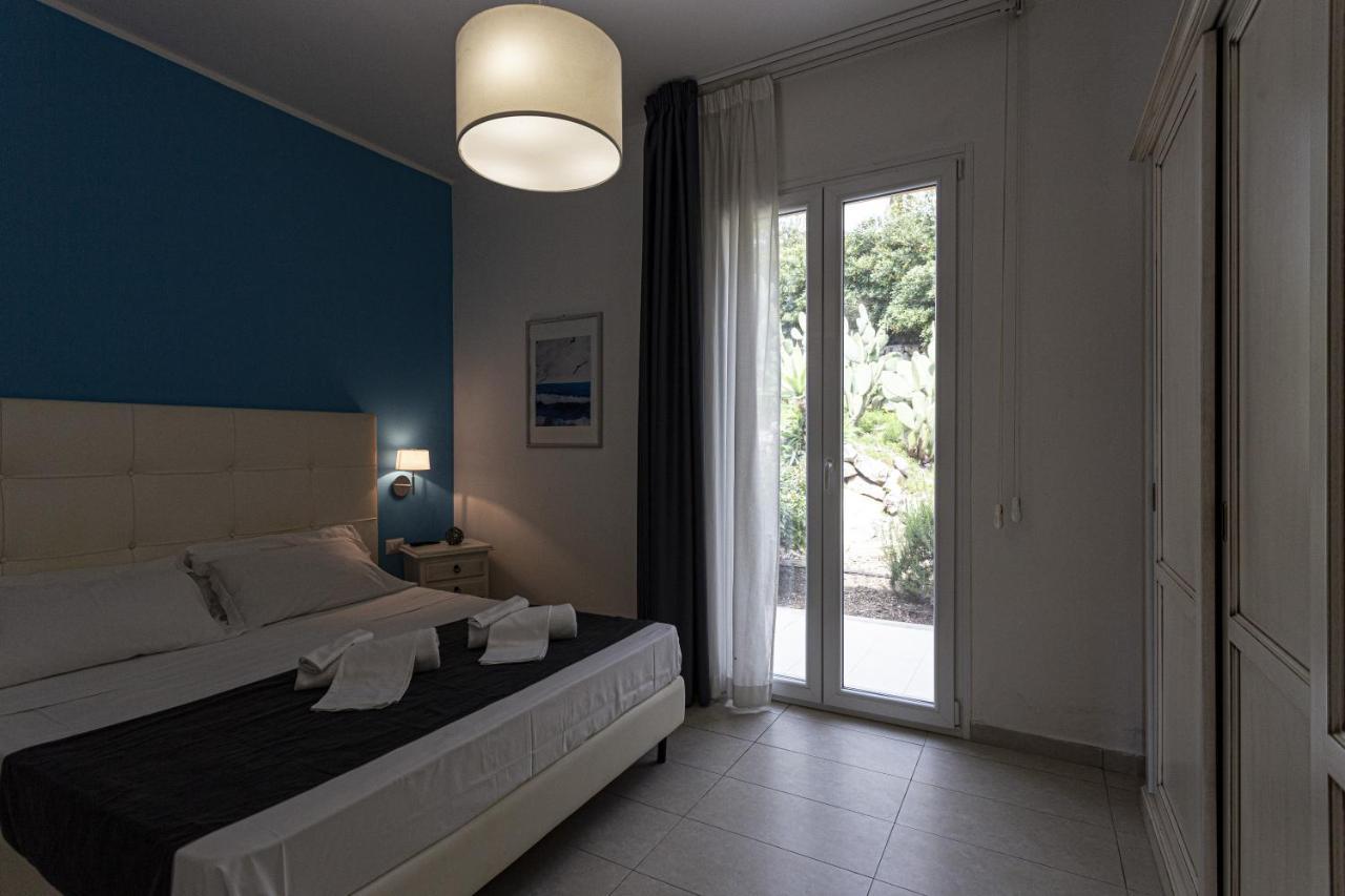 Small Luxury Apartments Pool And Sea View - Stella Del Mare Fontane Bianche Luaran gambar