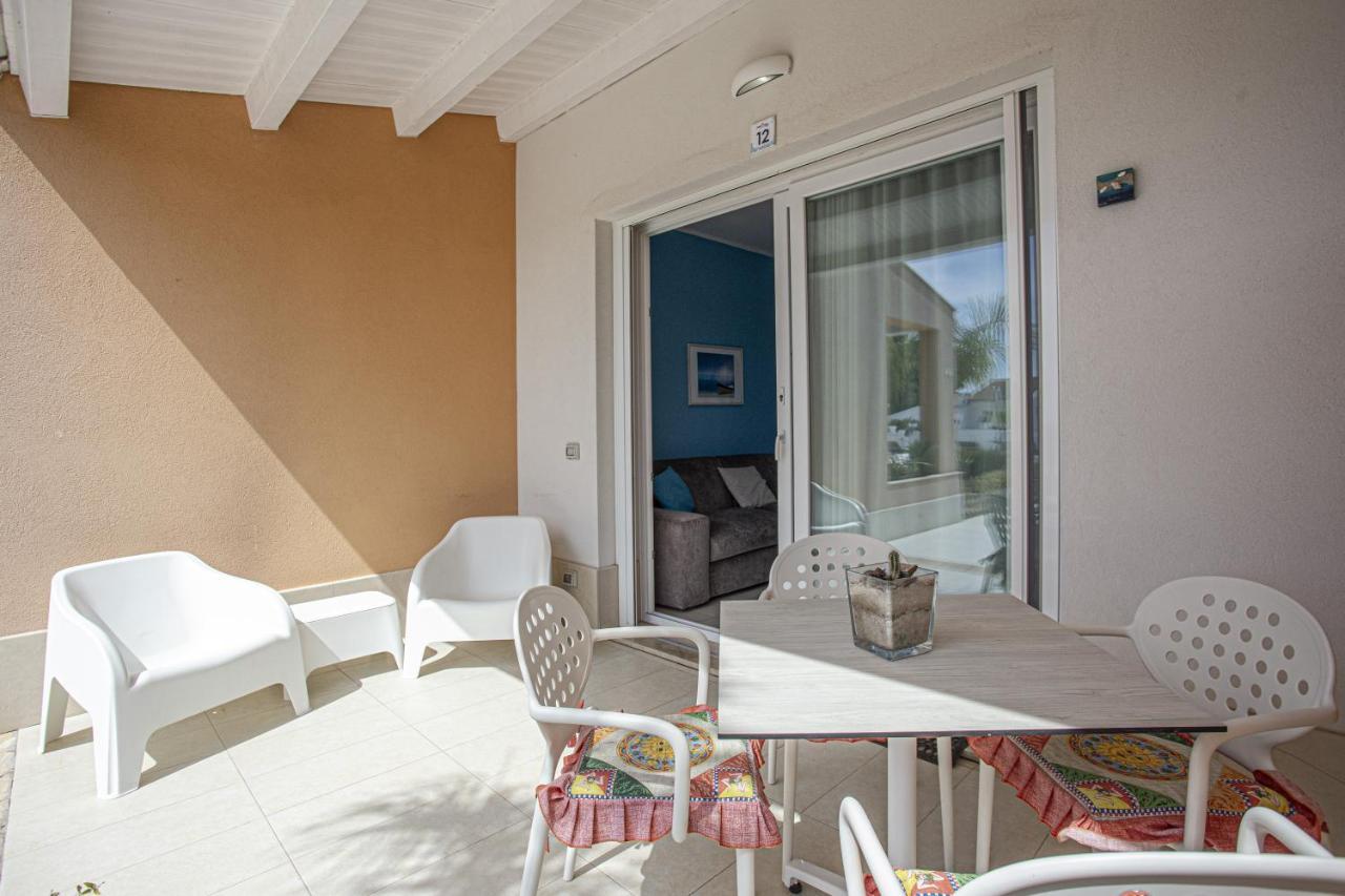 Small Luxury Apartments Pool And Sea View - Stella Del Mare Fontane Bianche Luaran gambar