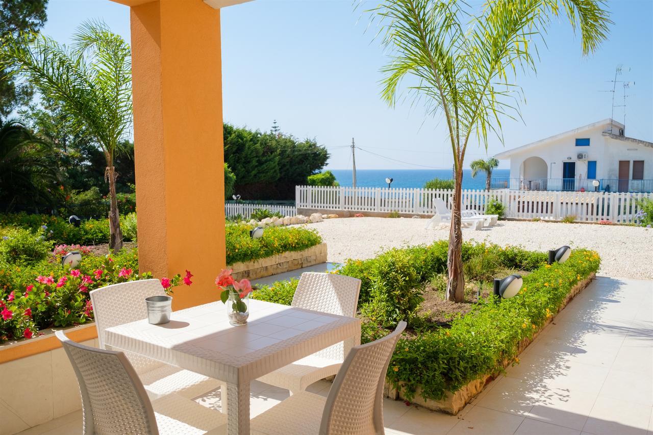 Small Luxury Apartments Pool And Sea View - Stella Del Mare Fontane Bianche Luaran gambar