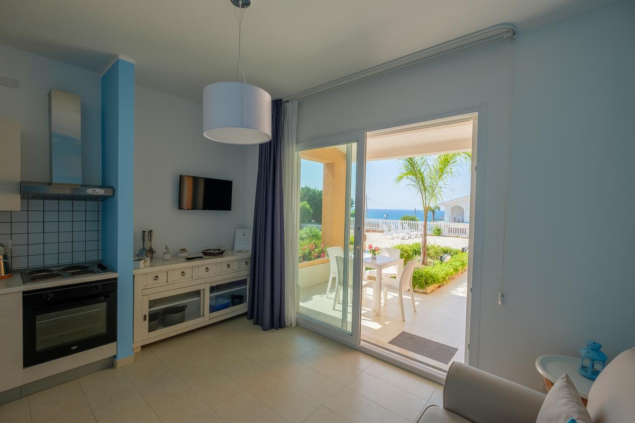 Small Luxury Apartments Pool And Sea View - Stella Del Mare Fontane Bianche Luaran gambar